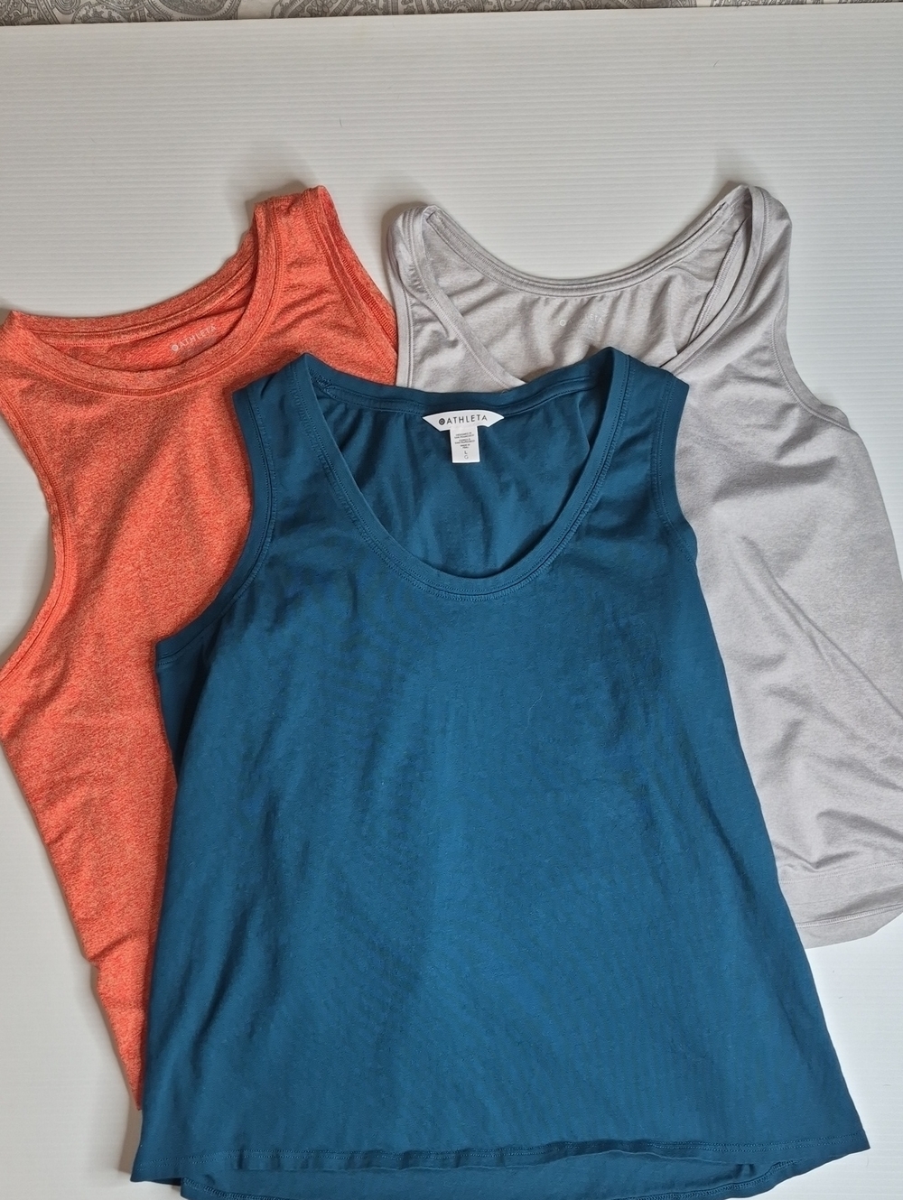 Athleta Size Large Tank Top Bundle